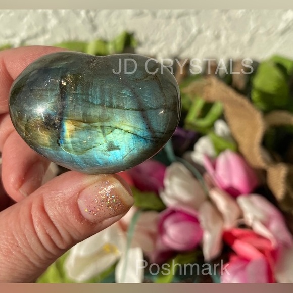 Labradorite Puff Heart - Picture 5 of 12